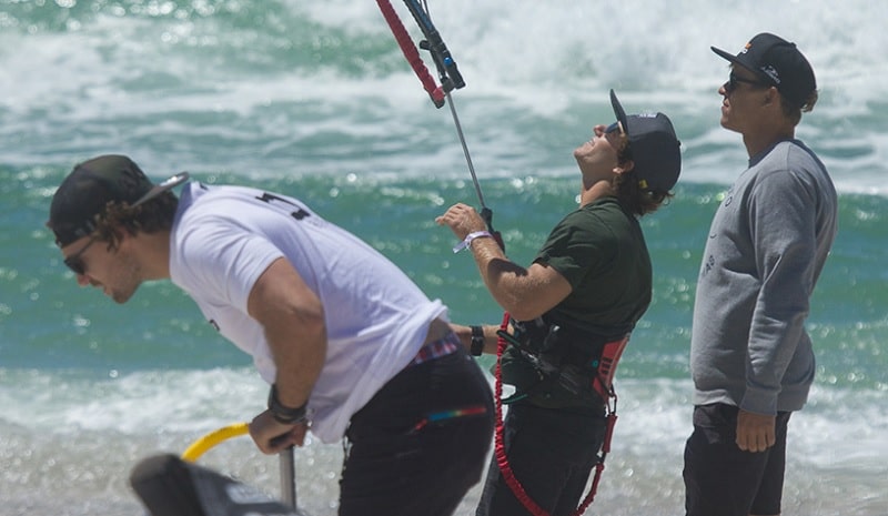 Aprende A Hacer Kitesurf: 12 Consejos Para Principiantes